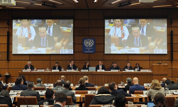 20241125 李松大使参加IDB 52开幕式并发言.jpg